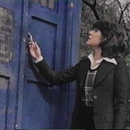 Elisabeth Sladen Ranks High in Twitter Year End Review